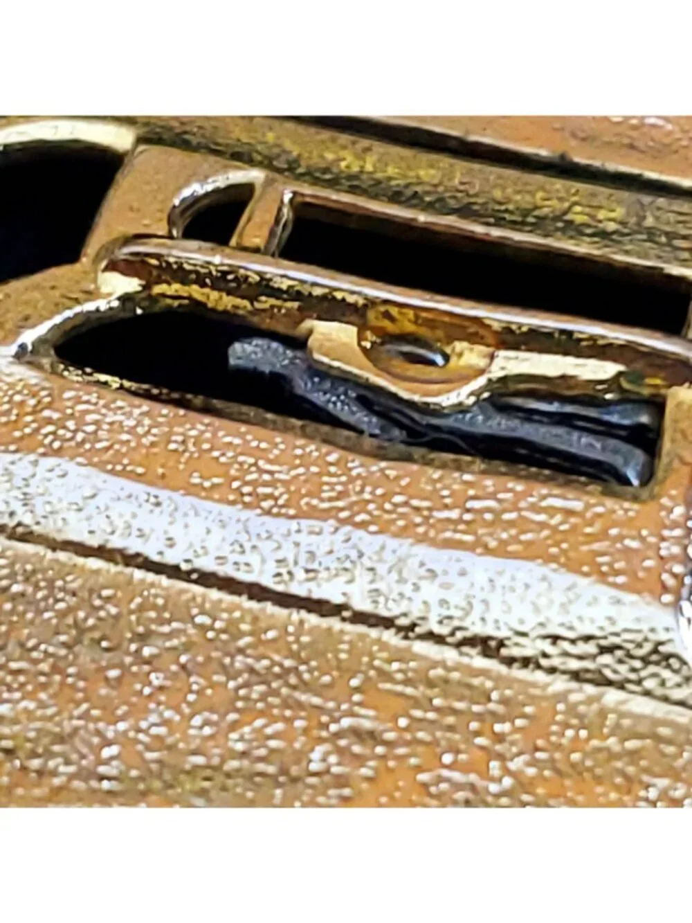 Vintage JJ Jonette Brooch 1988 Ancient Ruins Man in Doorway Gold Tone 2